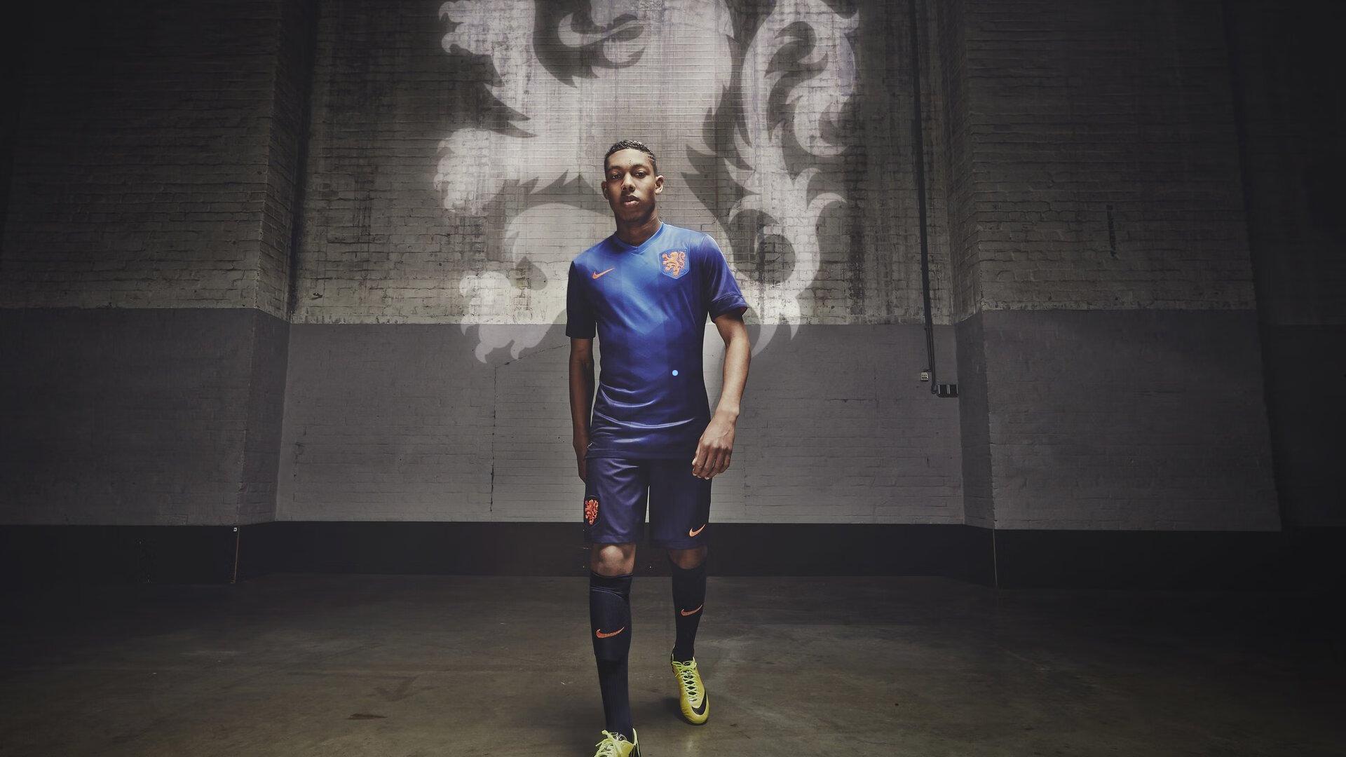 蒙特雷强势出击！格列兹曼收重磅报价，足坛转会风云再起